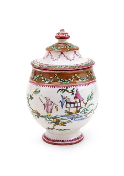 null MARSEILLE

Covered sugar pot in earthenware with polychrome decoration of Chinese...