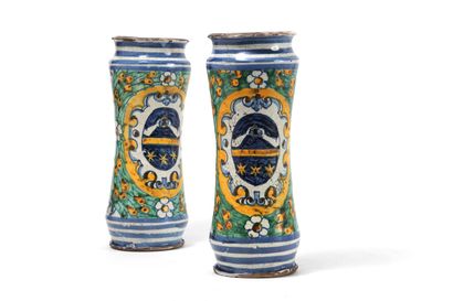 null TRAPANI

Two albarelli slightly curved earthenware with polychrome decoration...