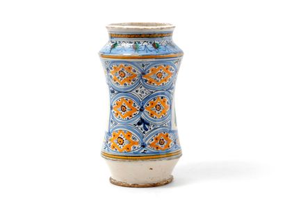 null MONTELUPO

Slightly arched majolica albarello with polychrome decoration of...