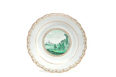 null MARSEILLE

Plate with contoured edge in earthenware with decoration in green...