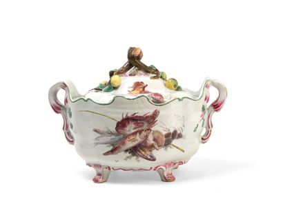 null MARSEILLE

Covered earthenware tureen resting on four feet, provided with handles...