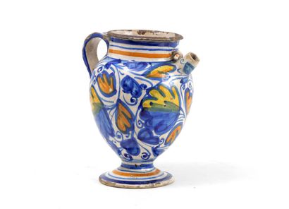 null LYON

Earthenware peg with blue, yellow and orange decoration of foliage, nets...