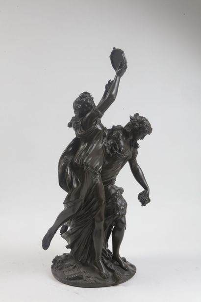 null D'après CLODION (1738-1814)

La danse

Groupe en bronze à patine brune figurant...