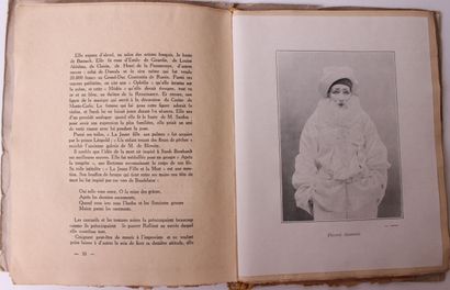 null Photograph, postcards, Sarah Bernhardt. Circa 1870-1900. 

Set of about thirty...
