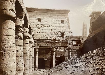 null Photographies orientalistes (Egypte, sites archéologiques). Circa 1870-1900....