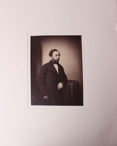 null Photographie. Portraits d'hommes, personnalités. Circa 1857-1860. 

Ensemble...