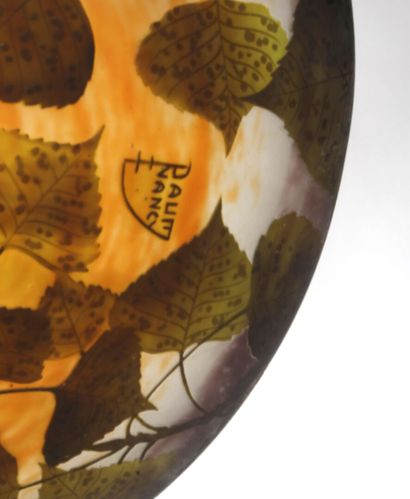 null DAUM NANCY

Suspension en pâte de verre à décor de feuilles de peupliers brun...