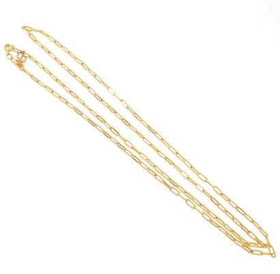 null A chain in 18k yellow gold 

Weight : 22,5 g

Length : 90 cm