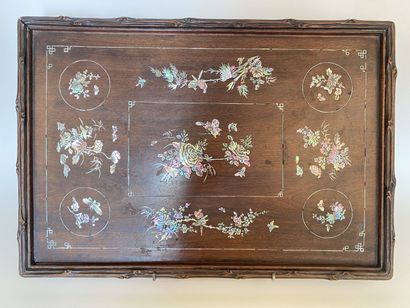 null CHINA or VIETNAM NAM DINH 

Two large trays in exotic wood with mother-of-pearl...