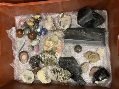 null Set of various minerals, stones and geodes.
