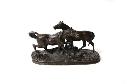 null D'après Pierre-Jules MÈNE (1810-1879)

L'accolade

Petit bronze à patine brune.

Haut....