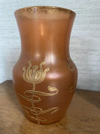 null TWO GLASS VASES, one in orange glass decorated with gold flowers, the other...