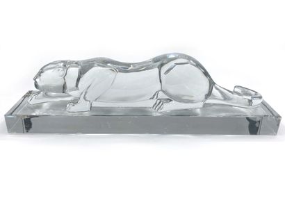 null BACCARAT

Panther lying down

Proof in crystal. Signed in hollow on the terrace....