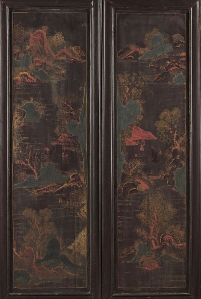 null CHINA - About 1900

Two panels in polychrome lacquer, representing landscapes.

Dim....