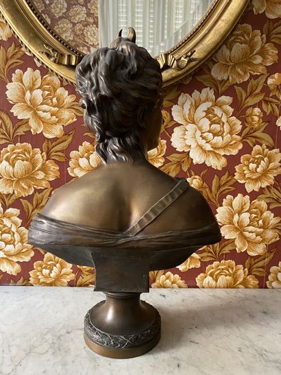 null *D'après Jean Antoine HOUDON (1741-1828)

Buste de Diane chasseresse 

Épreuve...