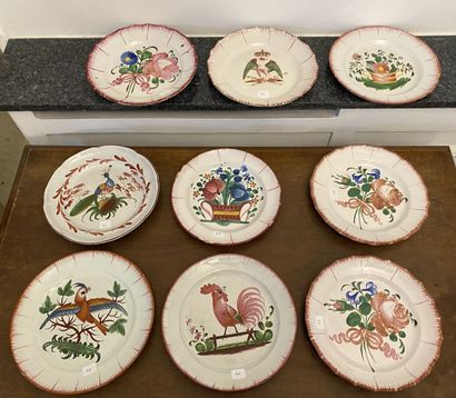 null EAST and various

Set of plates and a small dish in earthenware with polychrome...