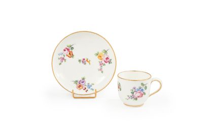 null Sevres

Bouillard cup and its saucer in soft porcelain with polychrome decoration...