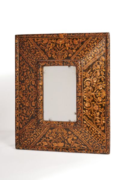 null Straw marquetry mirror, decorated with foliage scrolls and flowers; (mirror...