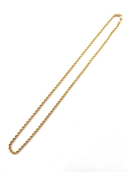 null NECKLACE articulated in yellow gold 750 thousandths appearing a twist.
Length:...
