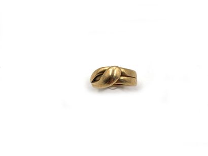 null Ring in yellow gold 750 thousandth representing a rolled up snake.
(Wear).
Turn...