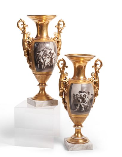 null Paris
Pair of baluster-shaped porcelain vases with gold background, decorated...