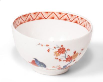 Meissen
Porcelain bowl with polychrome decoration...