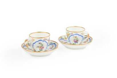 null Vincennes-Sèvres
Two Hébert cups and their saucer in soft porcelain of the first...