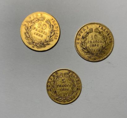 null * Deux pièces de 10 francs or Napoléon III de 1860 et 1863 et une pièce de 5...