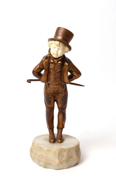 null Georges OMERTH (act.1895-1925)

Enfant au chapeau haut de forme et parapluie.

Epreuve...