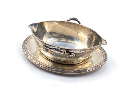 null Sauceboat in plain silver 950 thousandths of oval form, with double spouts,...