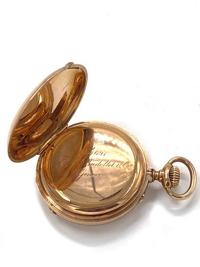 null POCKET WATCH in yellow gold 750 thousandths, the plain bottom, white enamelled...