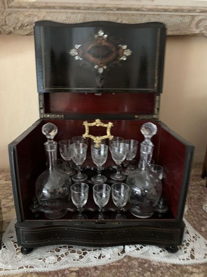 null LIQUEUR CELLAR in blackened wood of Napoleon III style including two decanters...