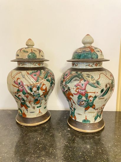 null CANTON
Pair of covered baluster-shaped enamelled ceramic potiches with a cracked...