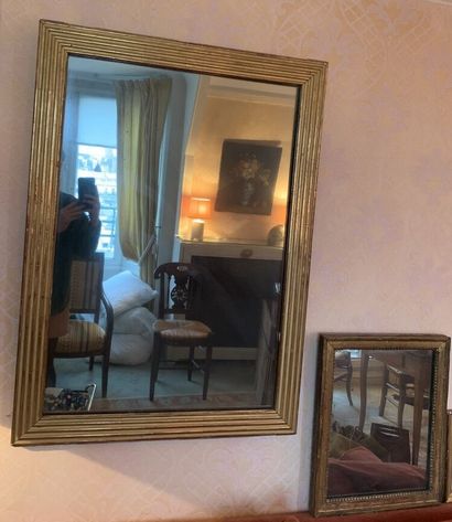 null LOT of gilded wood mirrors, frames and various.
from 17,5 x 16 cm to 99 x 72...