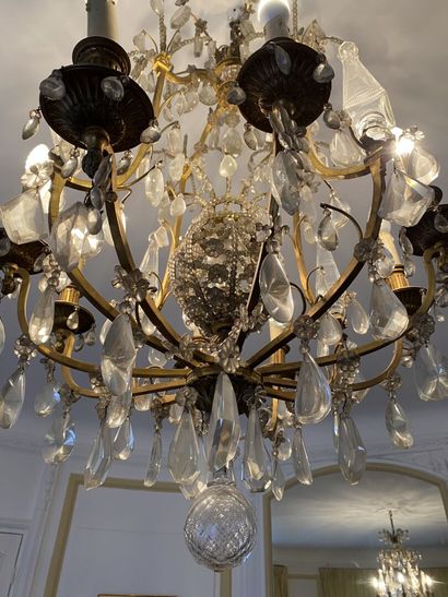 null IMPORTANT gilt bronze cage LIGHT with nine arms of light decorated with pendants,...