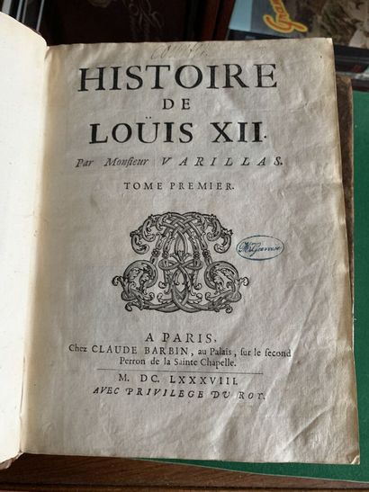 null Set of four antique books including : 
- History of France
- History of Louis...