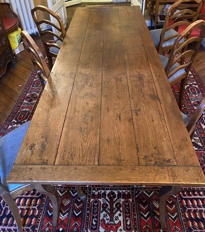 null LARGE oak rectangular dining room table on curved legs. 
Louis XV style
74 x...