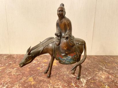 null JAPAN, 20th century
Toba on his mule
Bronze and champlevé enamel proof
D.: 28...