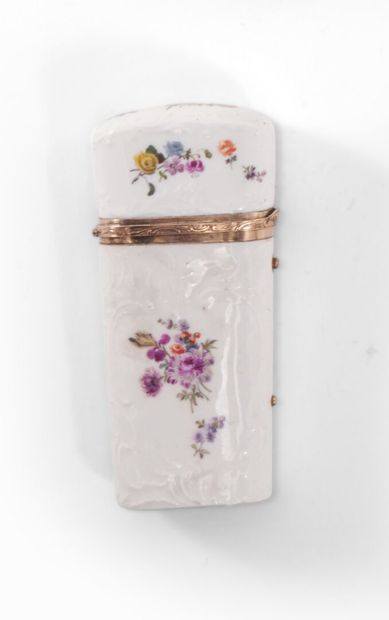 MEISSEN
Covered case in porcelain of rectangular...