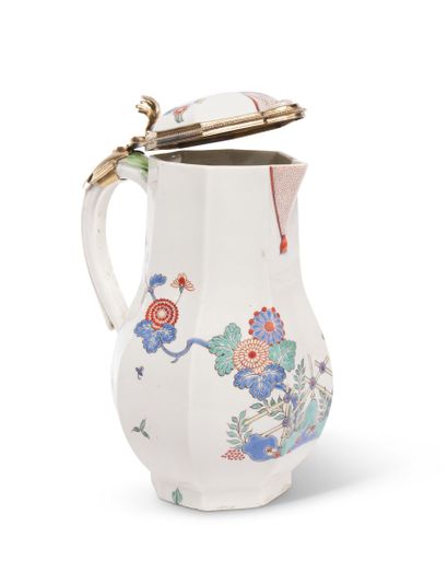 null CHANTILLY
Covered water pot in soft porcelain with tan enamel with polychrome...