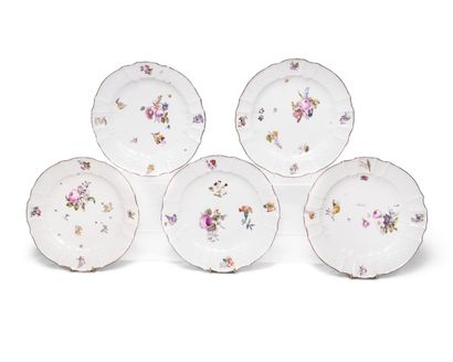 null MEISSEN
Suite of five porcelain plates with contoured edge with patterns of...