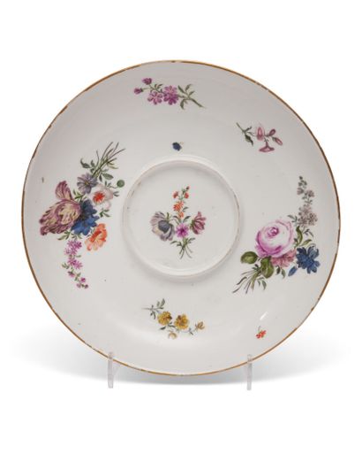 null MEISSEN
Saucer of bowl with broth of circular form with polychrome decoration...