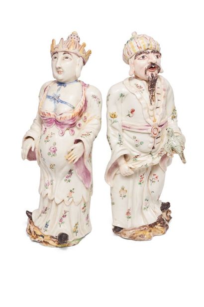 SEALS
Pair of large figures in soft porcelain...