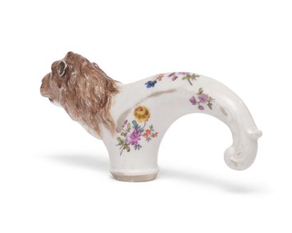 null MEISSEN
Cane knob in porcelain finished by a lion head
polychrome decoration...