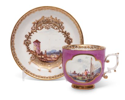 null MEISSEN
Cup and its saucer with polychrome decoration of scenes of port animated...