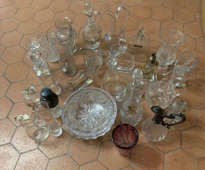 null IMPORTANT SET OF GLASSWARE including vases, carafes, etc. 
In the state 