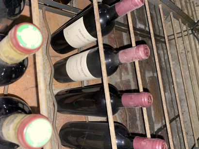 null Important set of wine bottles: Brouilly Château des Tours, Saint Emilion, Château...