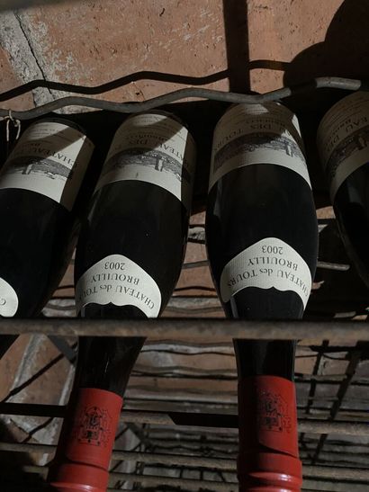 null Important set of wine bottles: Brouilly Château des Tours, Saint Emilion, Château...