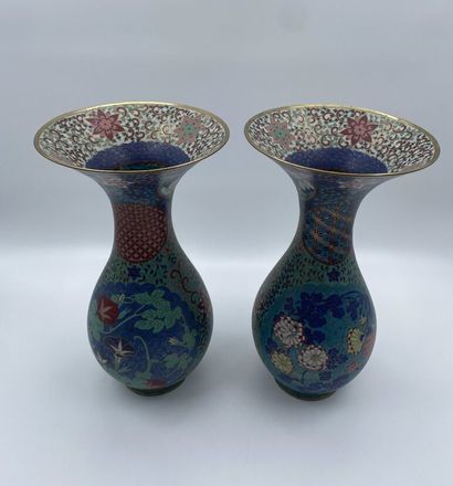 null JAPAN
Pair of copper and cloisonné enamel tulip-necked baluster vases decorated...