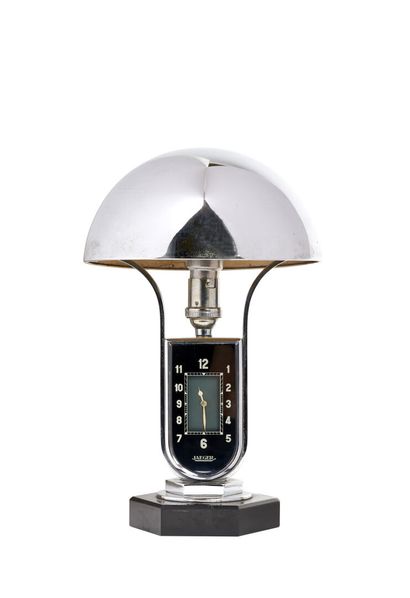 null JEAGER-LECOULTRE, modèle LUXHORA
Lampe de bureau formant pendulette en métal...